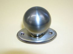 Dveřní koule pevná na rozetě