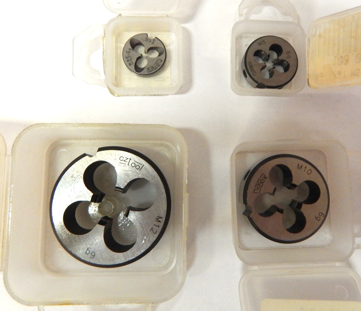 Závitová kruhová čelist M10